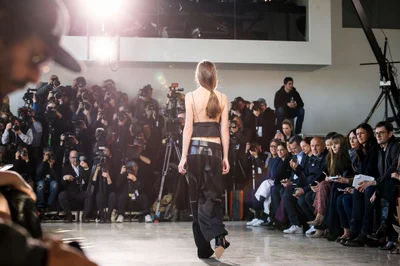 Look 3
